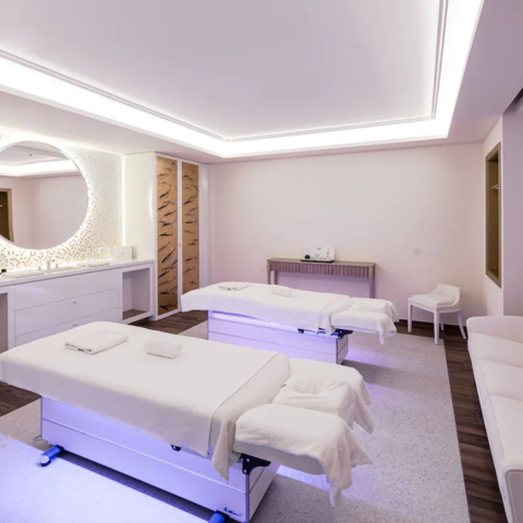 JCAGH P1430 Oasis Spa Carita Salon Massage Room.16x9