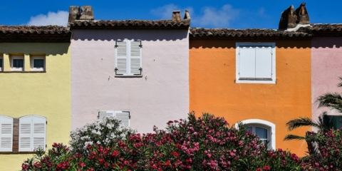 saint tropez pastel houses
